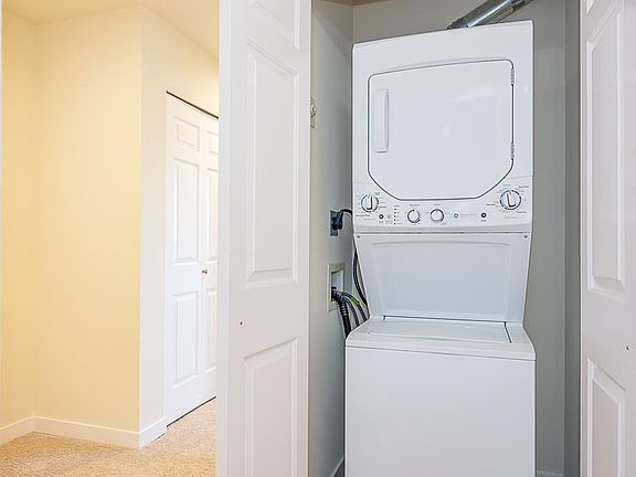 2nd image of 8221 5th Ave NE APT 301