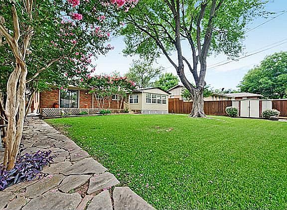 2nd image of 1216 Magnolia Dr