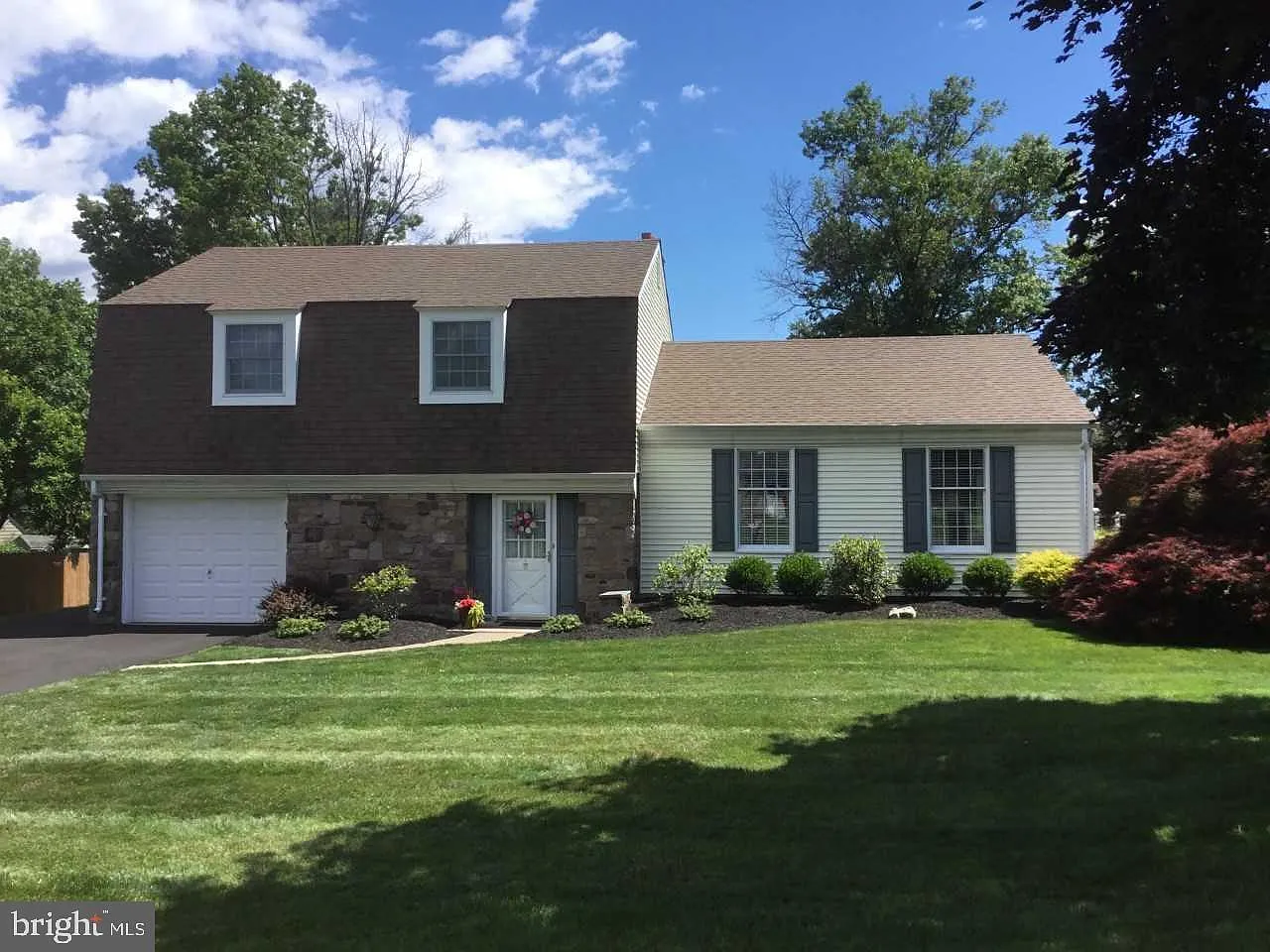 125 Buckshire Dr photo 1