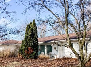 2318 W Rock River Ridge Rd, Crawfordsville, IN 47933