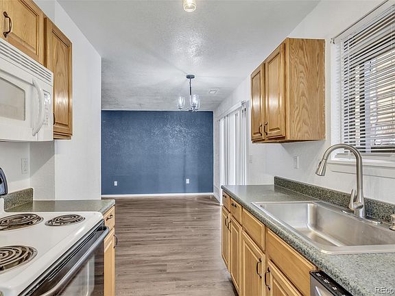 4th image of 2277 S Buckley Road #102