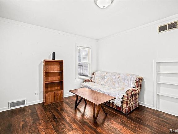 5th image of 13653 Knox Ave