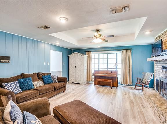 5th image of 2513 Farr St