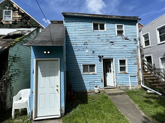 2nd image of 366 1st Street