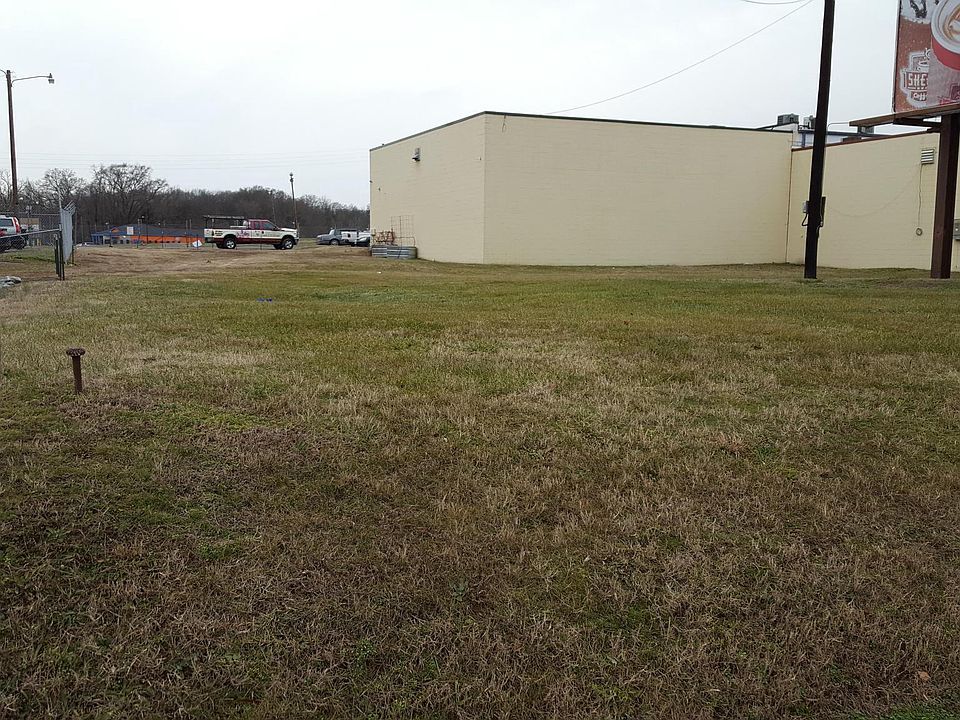 2nd image of Dixon St