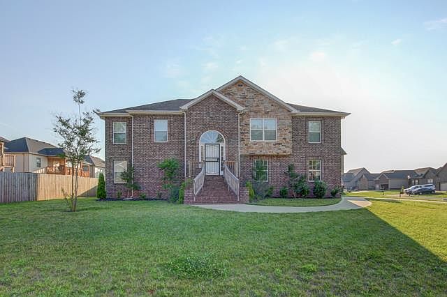 2nd image of 1717 Apache Way
