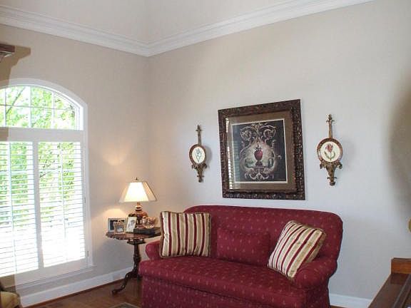 4th image of 9120 Hailes Abbey Ln