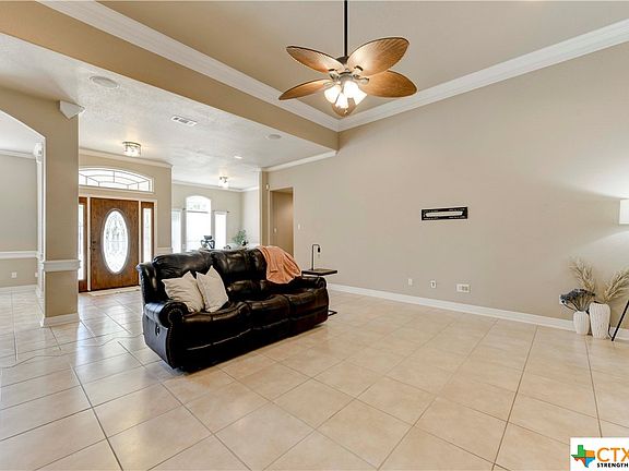 4th image of 313 Wrought Iron Dr