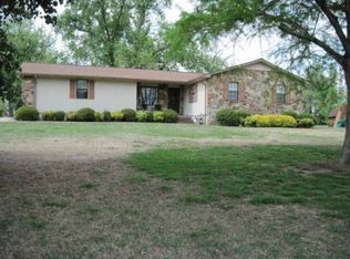 3318 Cottonwood Dr, Union City, TN 38261