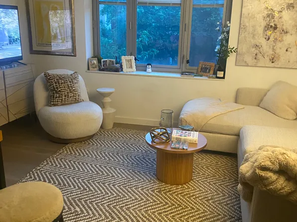 107 Columbia Heights image 12 of 12