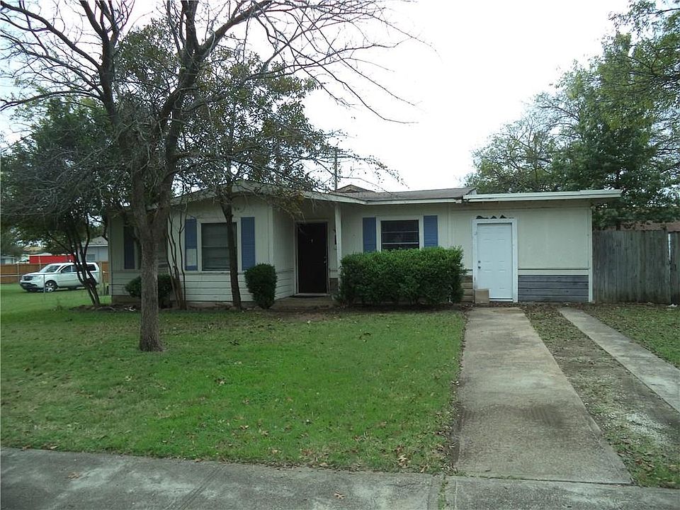 1st image of 206 W Cherry St
