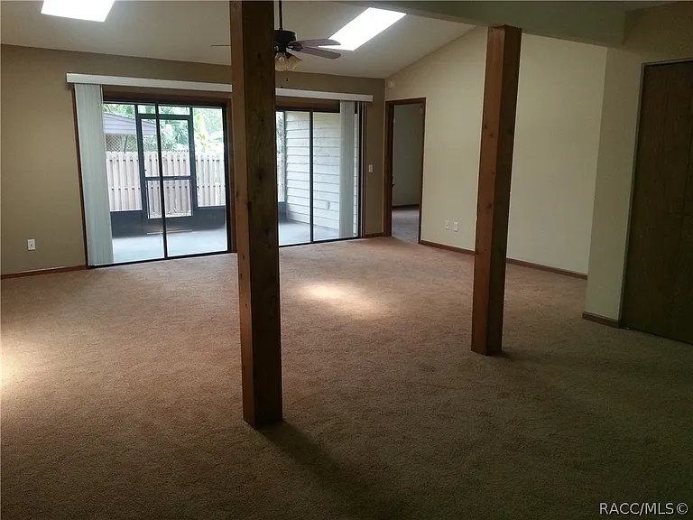 210 Talmage Ave — Photo 4