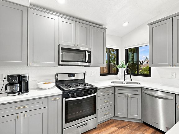 5th image of 540 Chumash Court