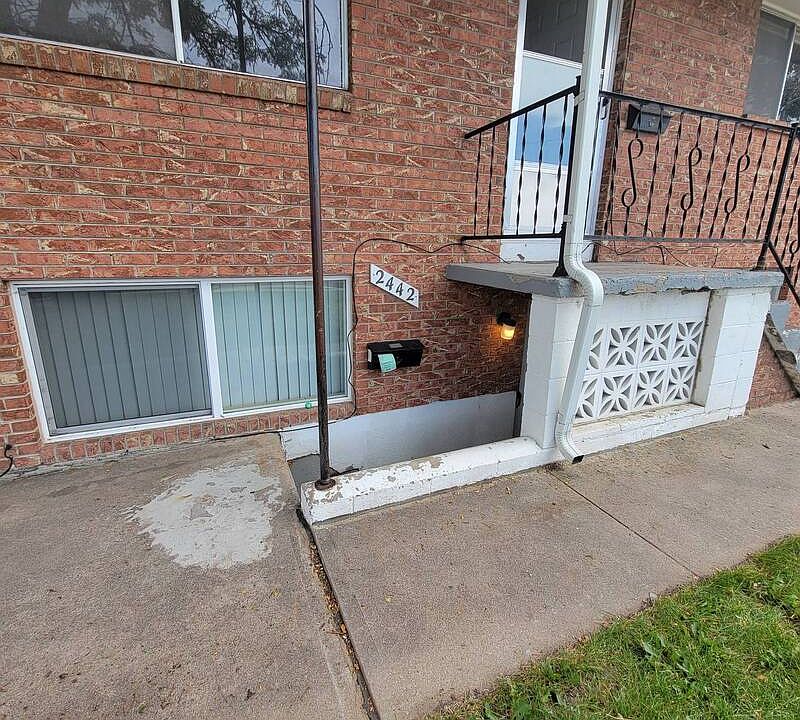 1st image of 2442 W 11th St