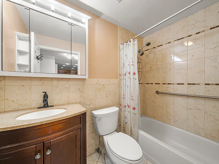 303 Ellery Ct #303 — Photo 15