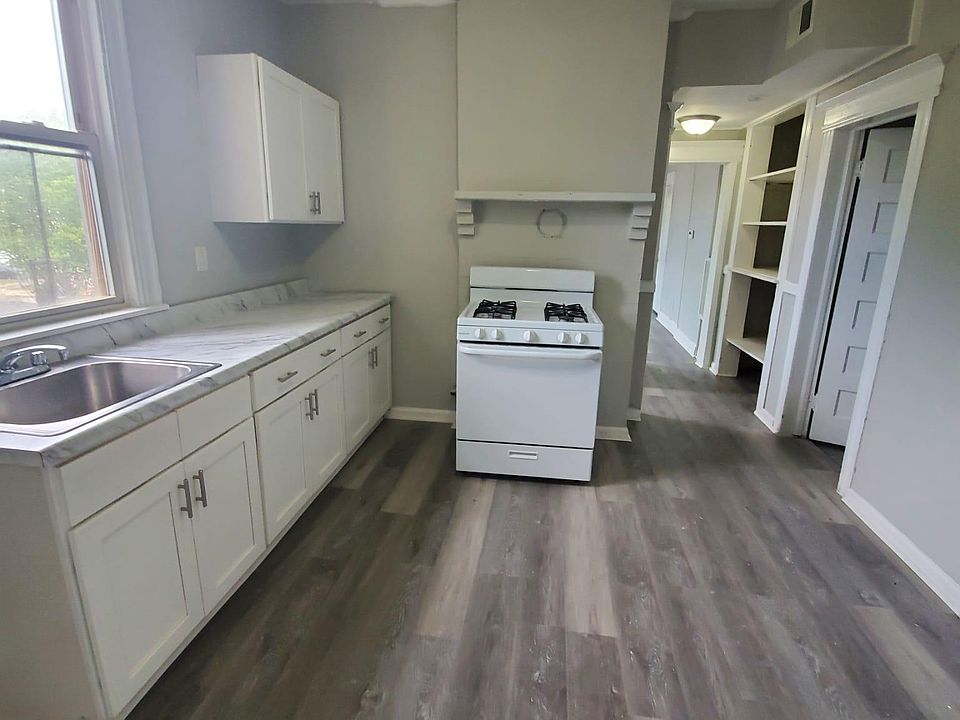 1st image of 217 Chadwick Ave #4