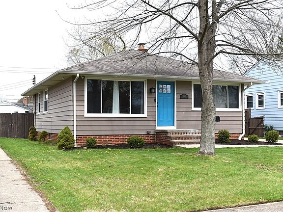 2nd image of 11062 Blossom Ave
