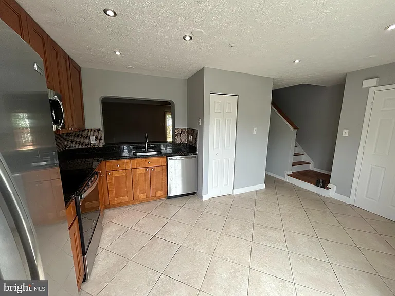 17930 Cottonwood Ter — Photo 5