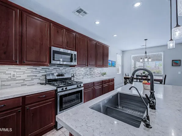 1938 E HAZELTINE Way, Gilbert, AZ 85298