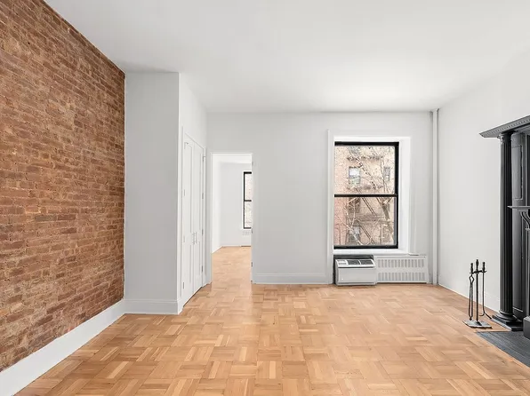 132 W 80th St APT 3-R, New York, NY 10024