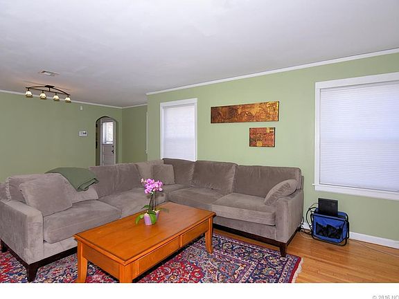 5th image of 1341 S Richmond Ave