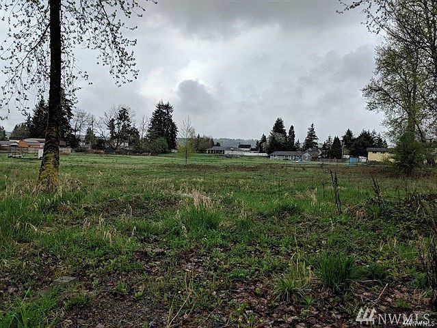 2nd image of 105 River Ave NE