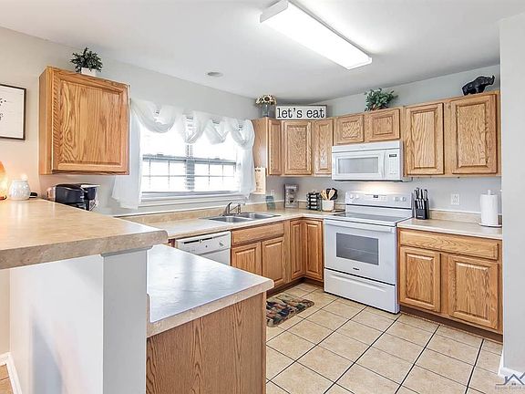 5th image of 103 Bordelon Dr