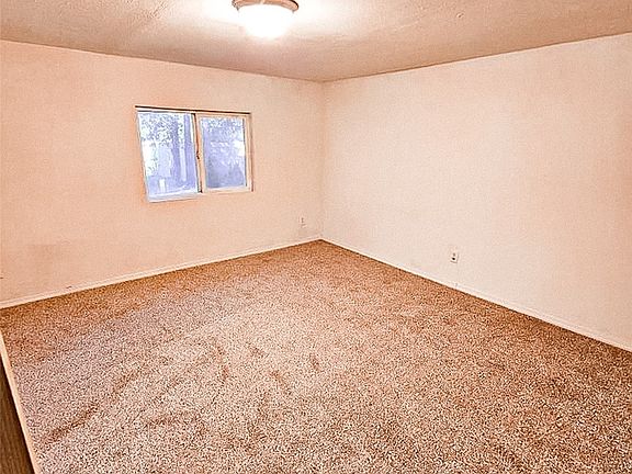 5th image of 4621 East St Trailer 10