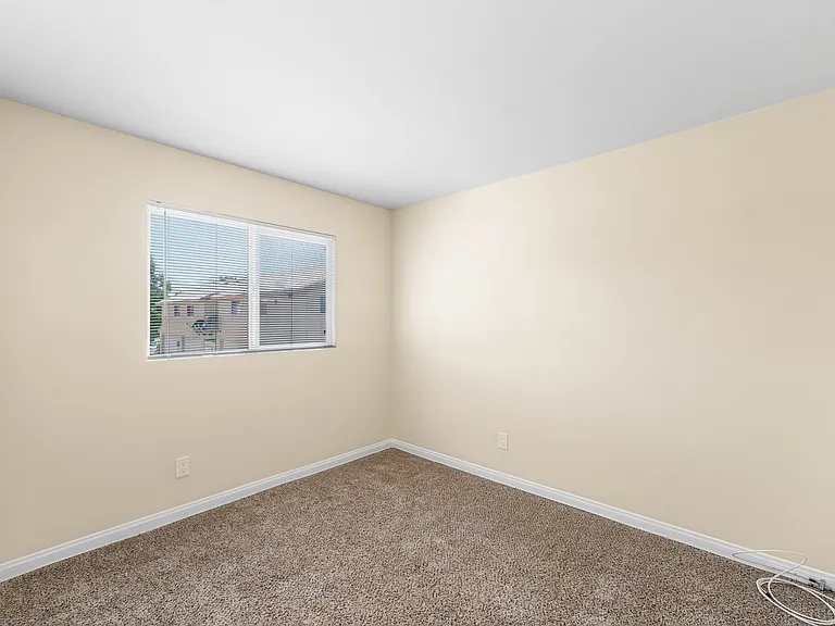 1648 Cactus Dr #D — Photo 23