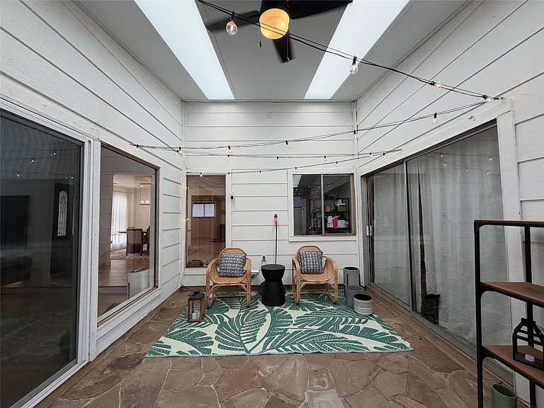13914 Swiss Hill Dr — Photo 3