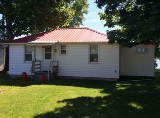 7337 S Beach Front St, Cedar, MI 49621