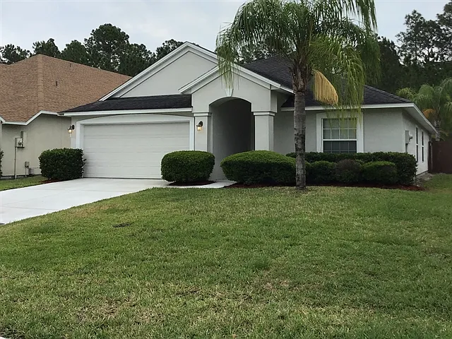 3 bed, 2.0 bath, 1705 sqft, $2,565 — Photo 1