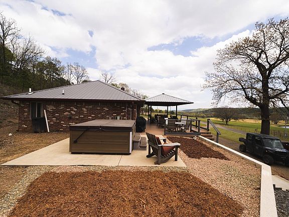 4th image of 452533 East Rd #1637
