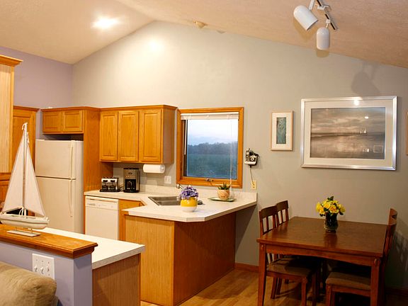 5th image of 14383 Spruce Hollow Dr