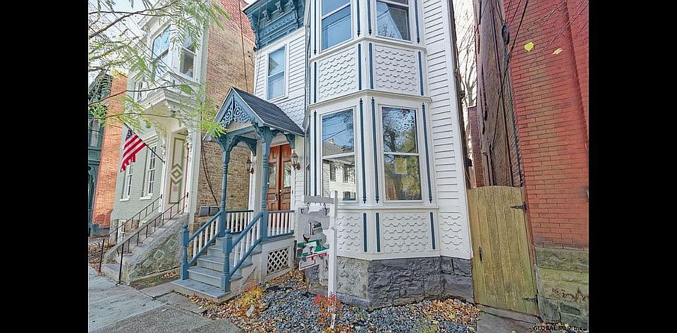 1st image of 148 Front St