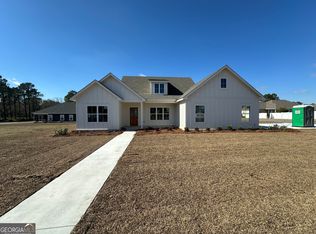 69 Packer Pride Dr SE, Moultrie, GA 31788