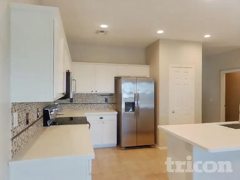 17345 W Watkins St — Photo 5