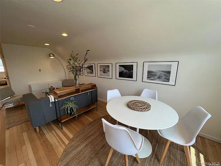 545 E Park Ave — Photo 6