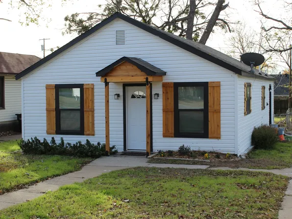 108 W Acheson St, Denison, TX 75021