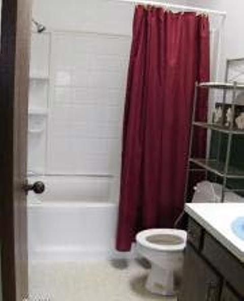 1st image of 600 E Elizabeth Ave