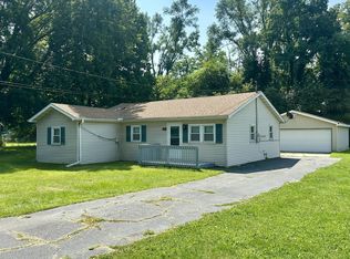 6281 Old Porter Rd, Portage, IN 46368
