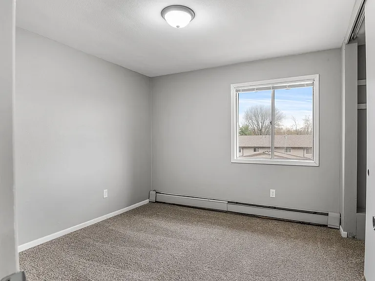 Elrose Apartments 1500 — Photo 15