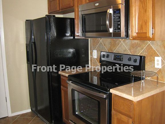 2nd image of 2106 Courtney St #A