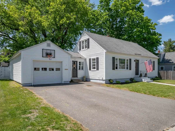 7 Saint Lazare Street, Nashua, NH 03060