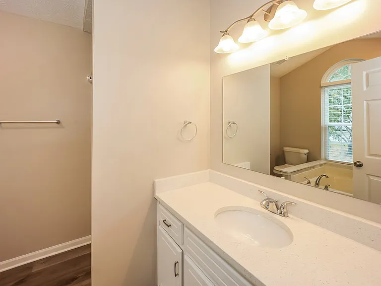 233 Northbridge Dr — Photo 12