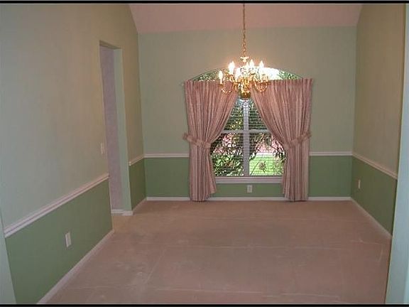 4th image of 13518 Anderson Woods Dr