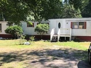 82 Gammons Rd, Acushnet, MA 02743