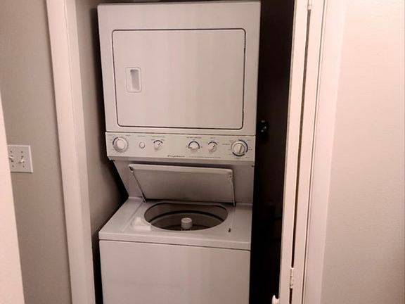 5th image of 220 N Fanning Ave APT 11