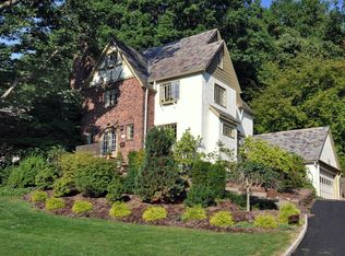 154 Highland Ave, Montclair, NJ 07042