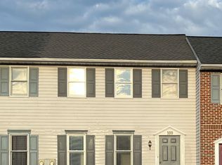 109 Village Ct, Lebanon, PA 17042